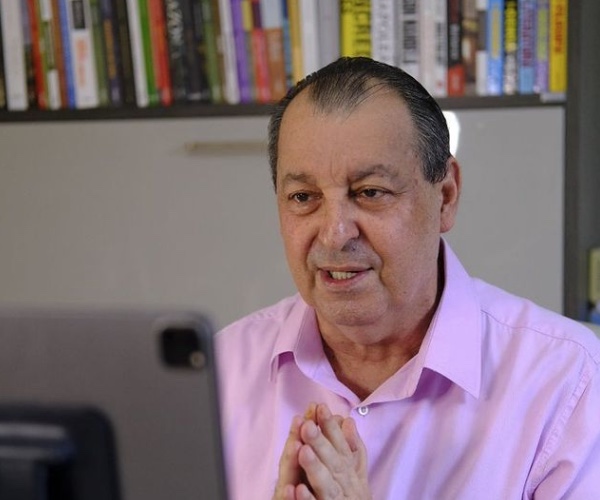 Omar Aziz quer reduzir efeito de leis armamentistas no país