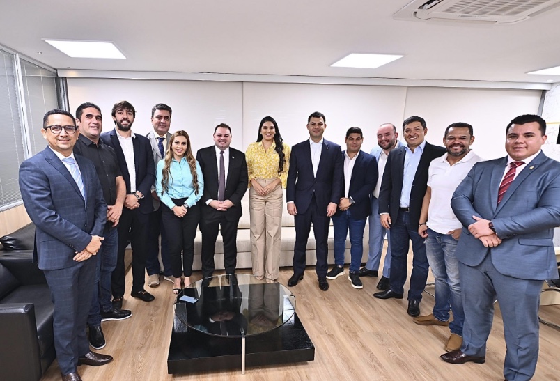 Deputados estaduais eleitos fazem visita a Aleam