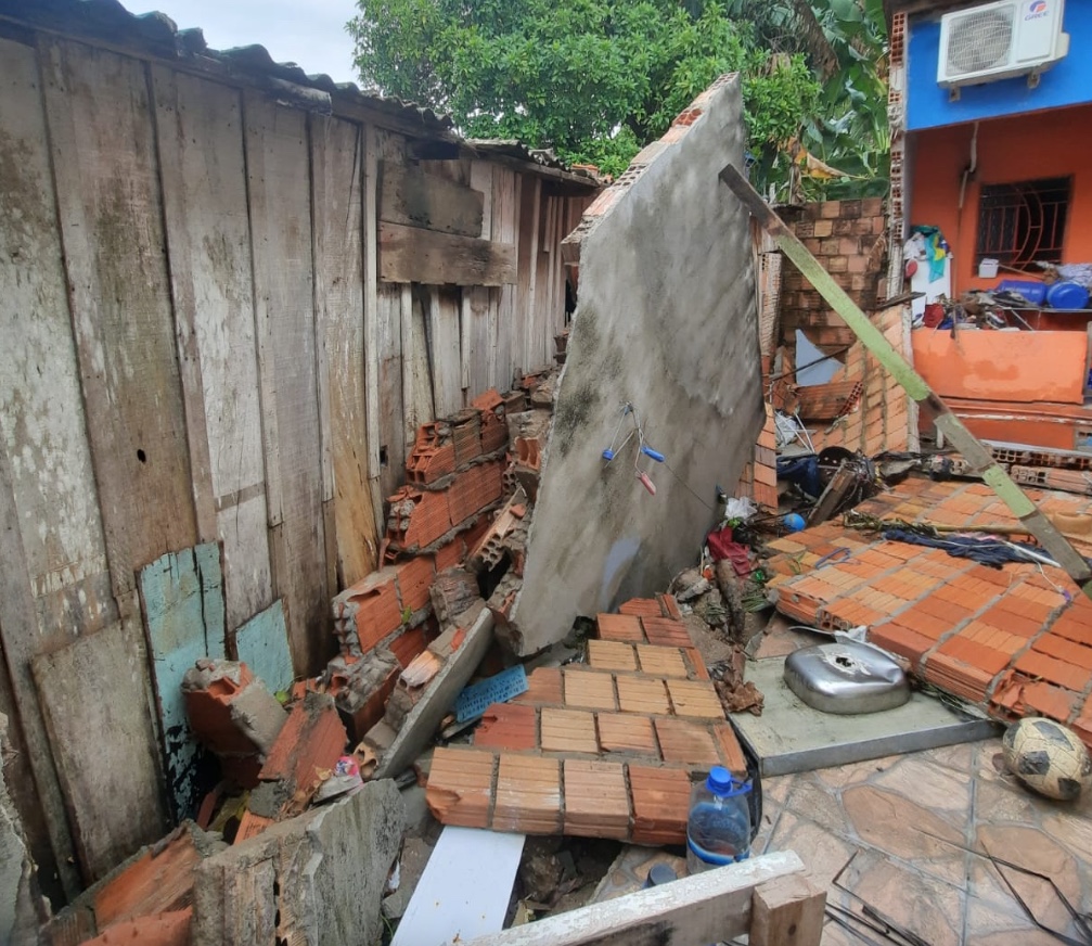 Quase 50 ocorrências são registradas por causa de Temporal em Manaus