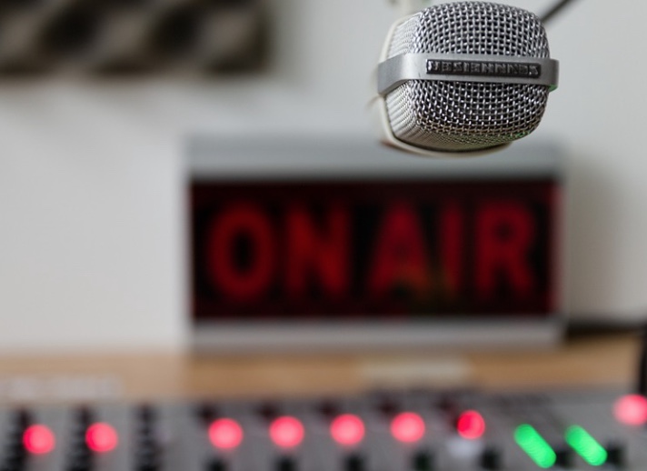 Ministério abre edital para operação de rádios comunitárias