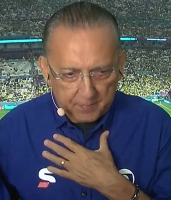 Galvão se emociona ao falar sobre estado de saude de Pelé