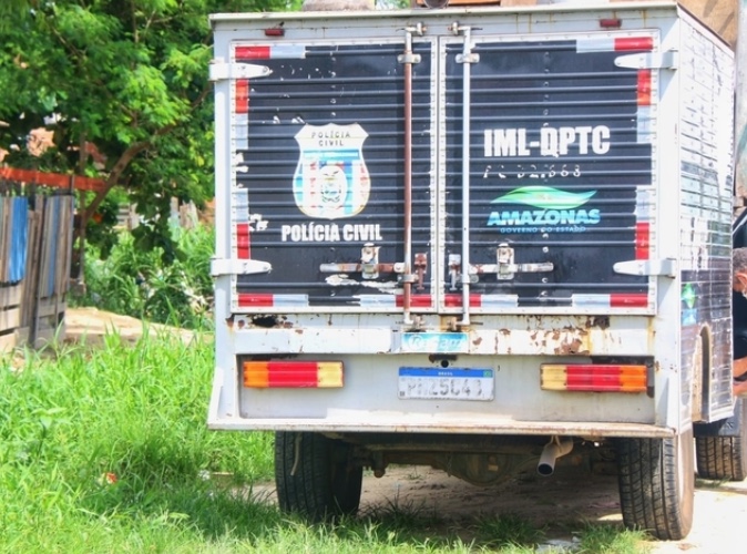 Homem agoniza até a morte ao ser baleado em rua de Manaus