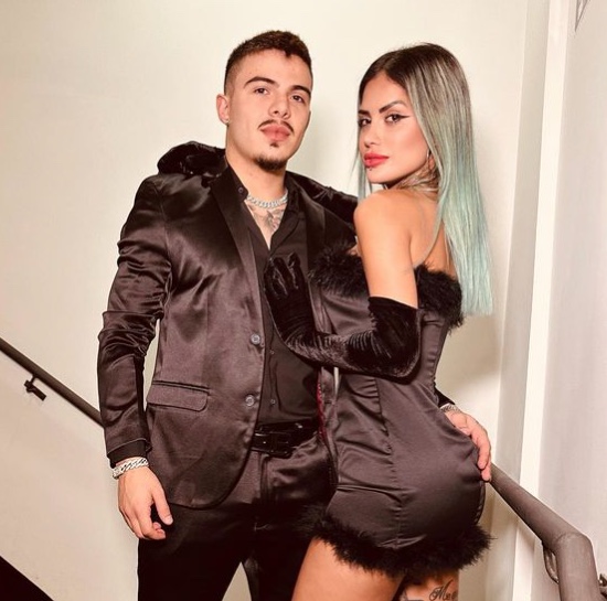 Gospel, Thomaz anuncia conteúdo +18 em site adulto com Tati Zaqui