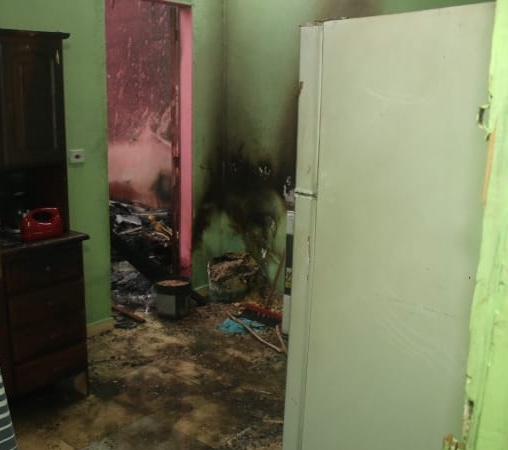 Hospital divulga estado de saúde das vítimas de incêndio em casa em Manaus 
