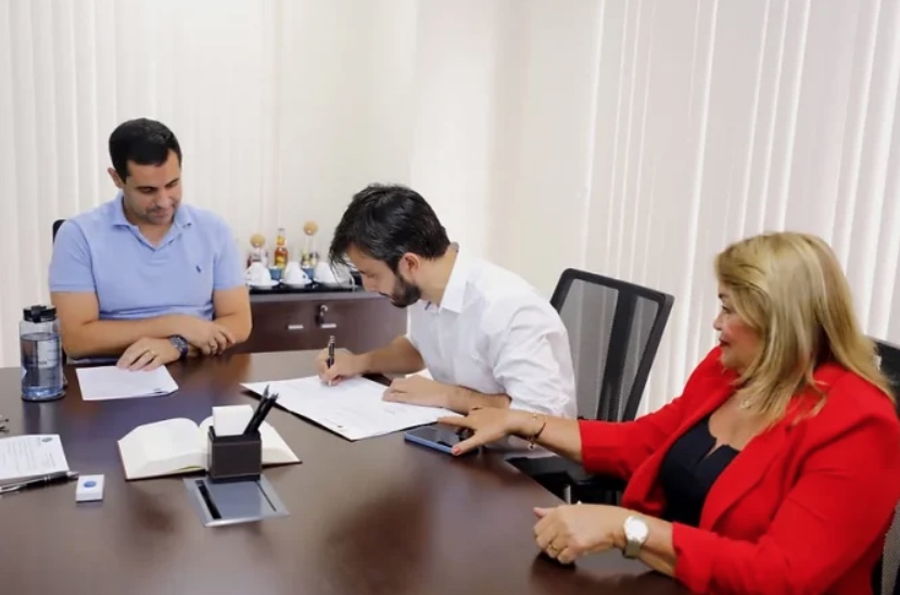 Defensor geral dá posse a mais um servidor concursado na DPE-AM