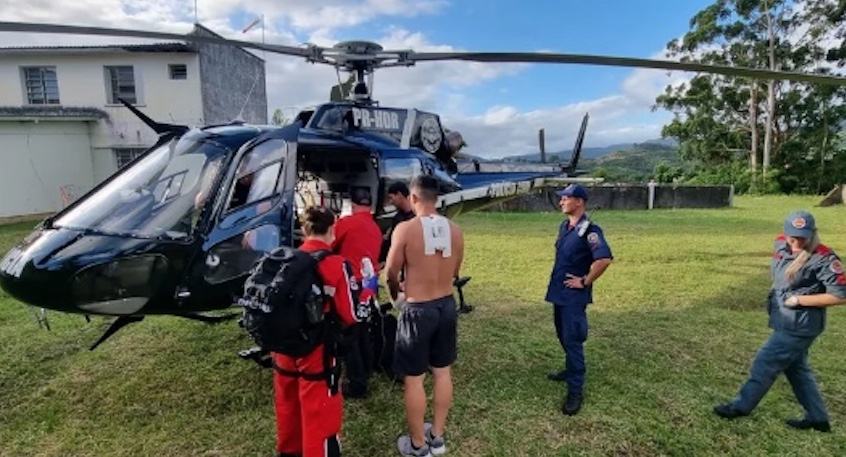 Aluno tenta matar professor com facada ao saber que seria reprovado