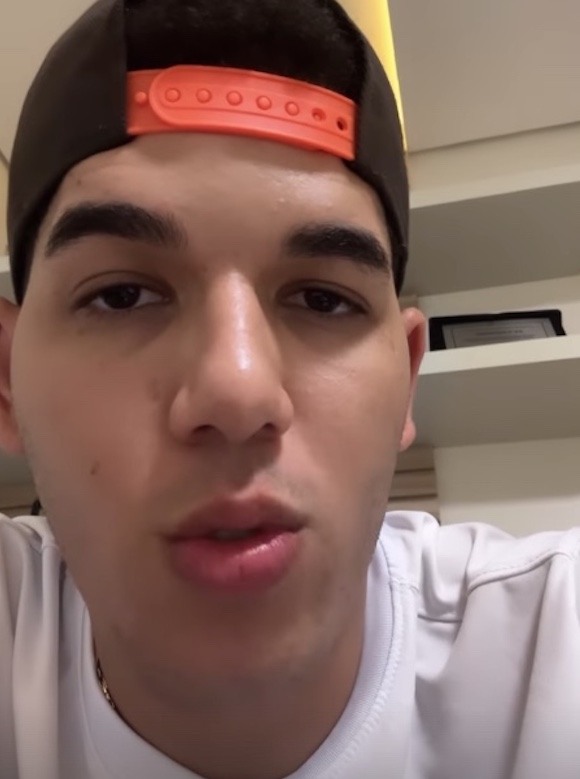 Zé Vaqueiro fala sobre pane em avião: ‘fiquei muito nervoso'