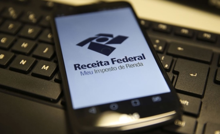 IR: cerca de 488 mil contribuintes devem receber lote residual