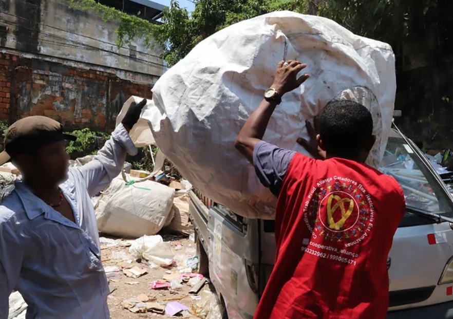 DPE pede que Prefeitura de Manaus forneça material adequado para catadores 