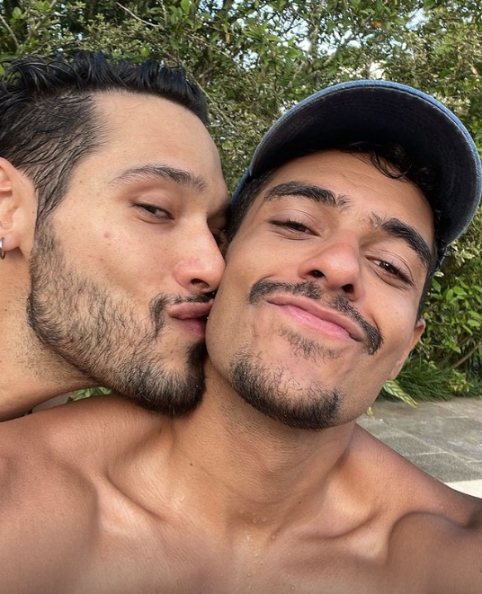 Filho de Antônio Fagundes engata namoro com ator de 'Cara e Coragem', diz colunista