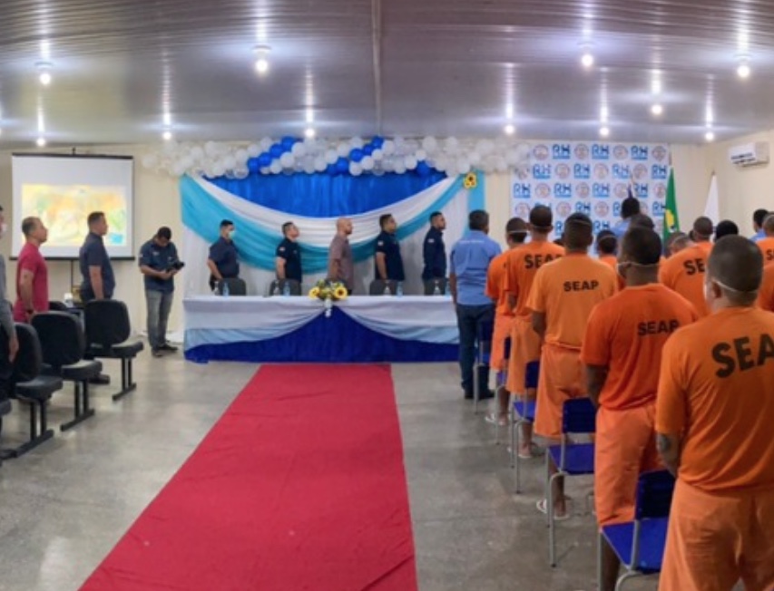 Detentos terão aulas de teologia dentro de presídio em Manaus