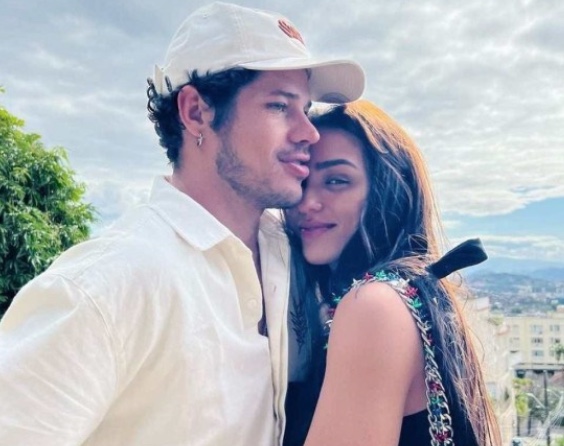 Chega ao fim o namoro de Rafa Kalimann e José Loreto 