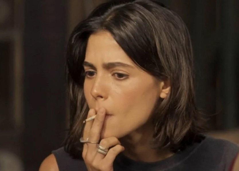 Projeto proíbe veiculação de imagens de pessoas fumando na TV aberta