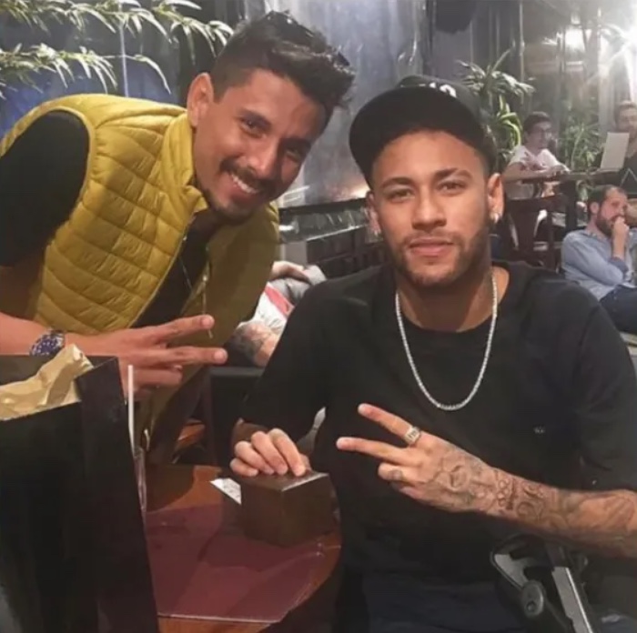 Neymar deve depor em operação que investiga agiotagem e outros crimes