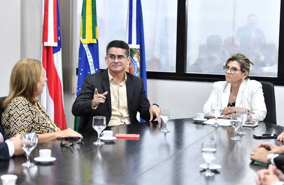 David Almeida se reúne com TJ e MP e destaca compromisso com transparência