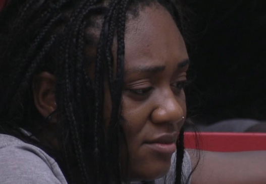 Sarah Aline se arrepende de movimentar edredom com Ricardo após festa