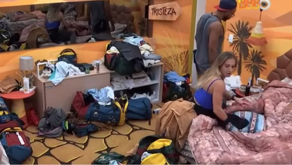 Bruna e Larissa brigam e atriz diz que sister gosta de apontar o dedo