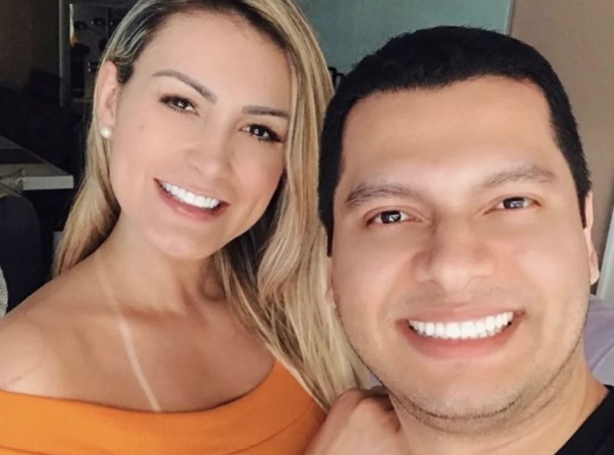 Andressa Urach pede que prostitutas filmem ex-marido na cama e divulguem