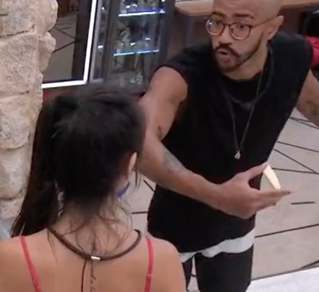 Ricardo chama Larissa de ‘mimada’ e os dois se desentendem; vídeo