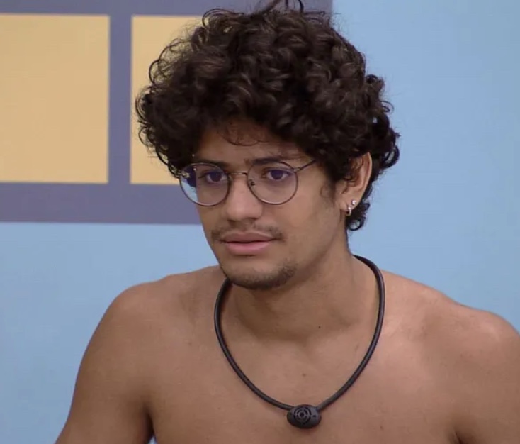 Gabriel reclama de comida em ação de patrocinador do BBB23