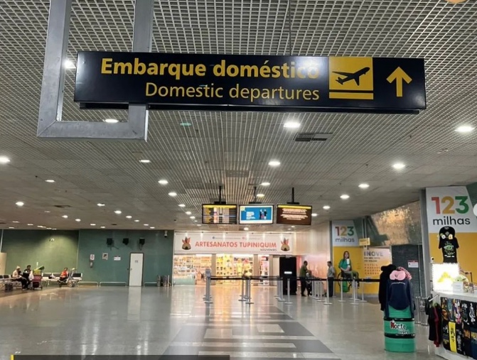 Grávida é presa pela PF no Aeroporto de Manaus com drogas coladas ao corpo