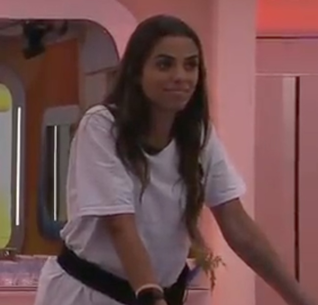 Key Alves promete embate com Guimê após ouvir cantor falando dela