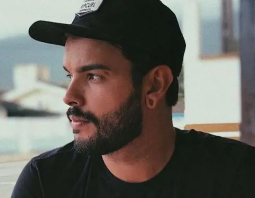 Homem agredido por cantor após briga em bar tem morte cerebral