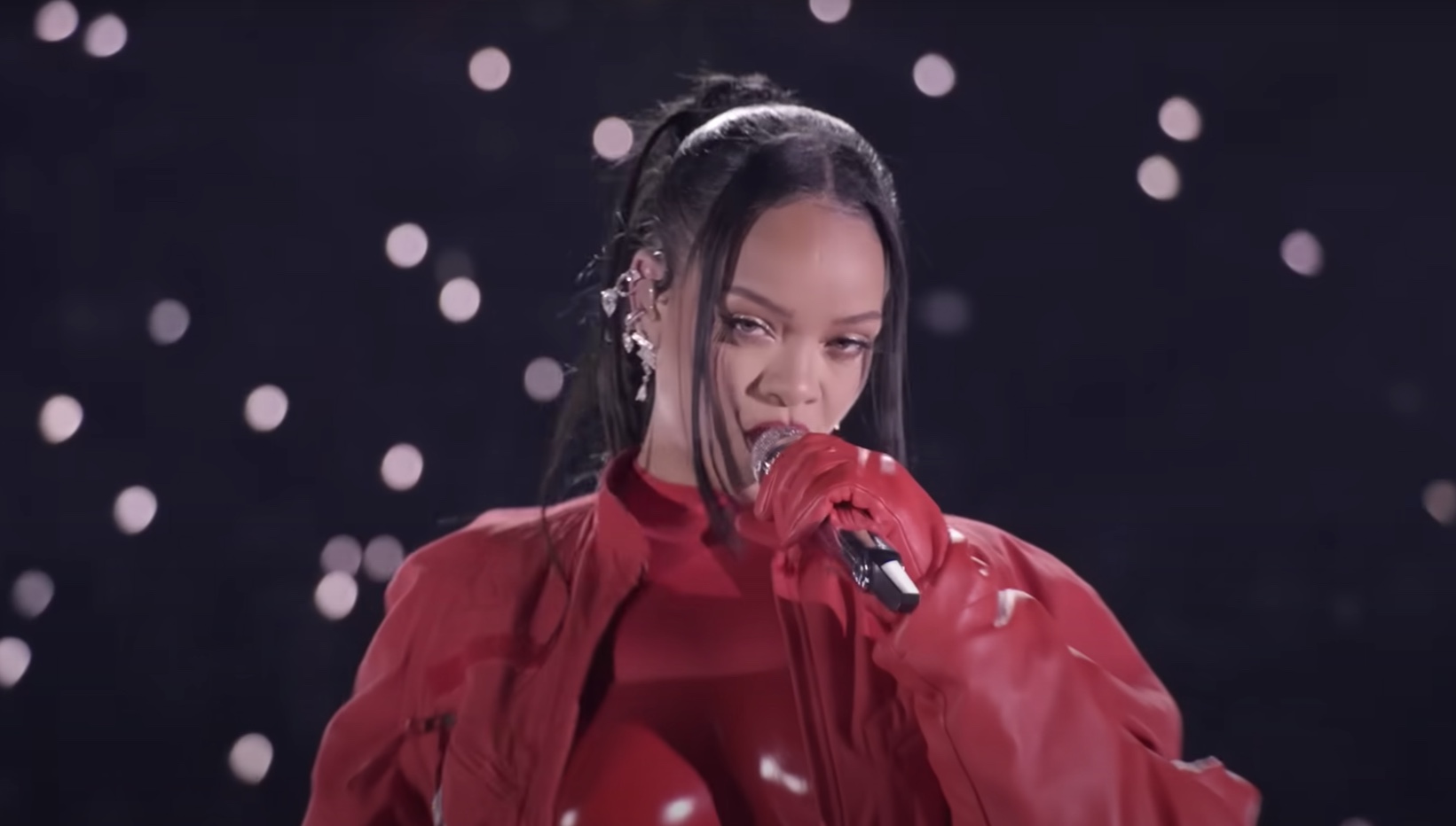 Rihanna vai se apresentar no Oscar 2023