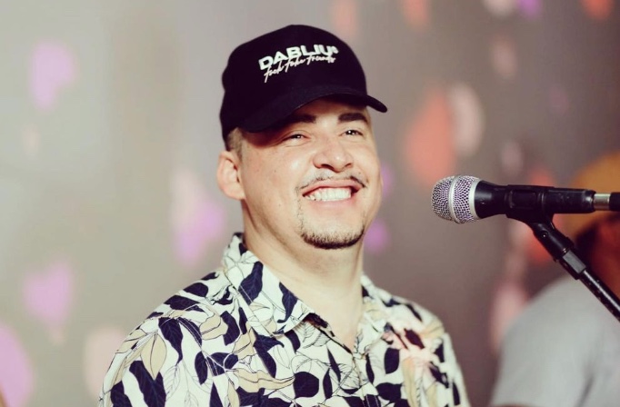 Vocalista de grupo de pagode morre aos 35 anos 