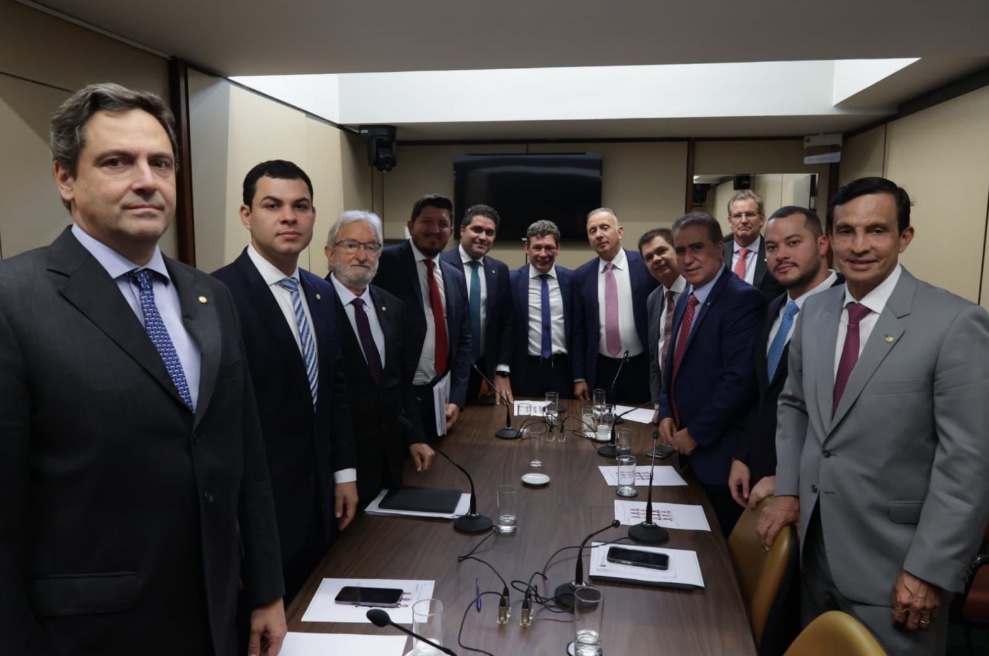 Saullo Vianna sugere reunião de grupo da Reforma Tributária em Manaus