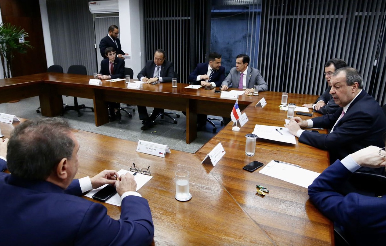Omar Aziz segue no comando da Bancada Federal do Amazonas no Congresso