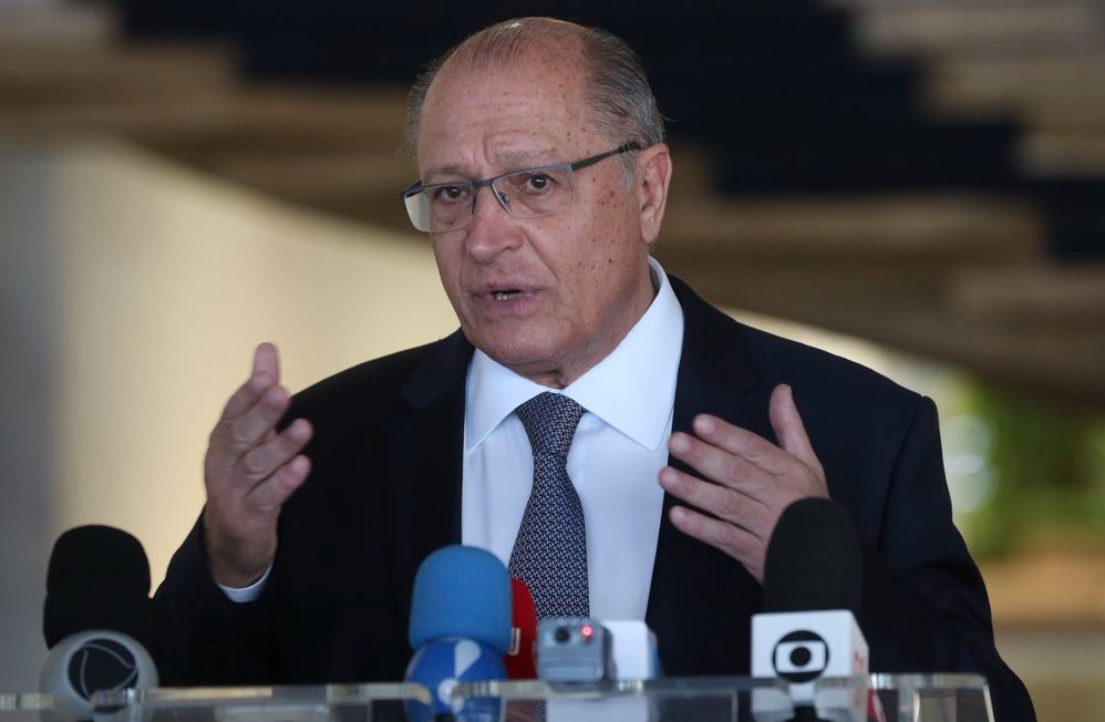 Alckmin diz que reforma tributária tem que ser feita neste ano: "rápido" 