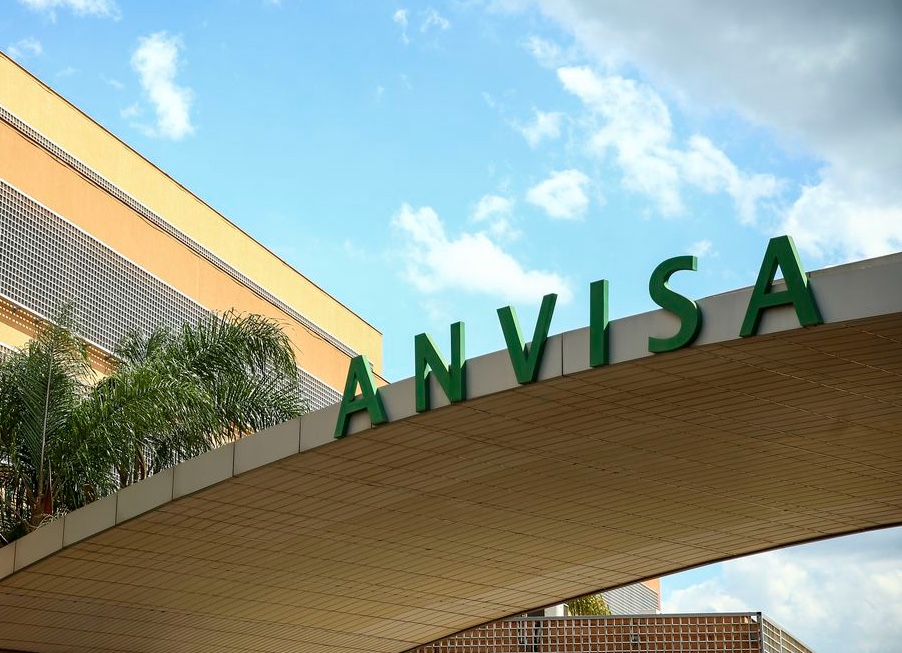 Anvisa suspende uso de medicamento contra Covid-19 