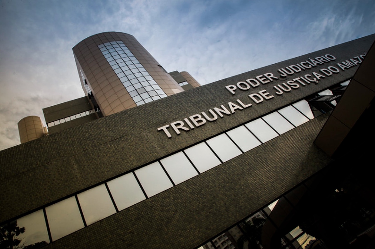 Presidente do TJAM nomeia mais aprovados do concurso de 2019