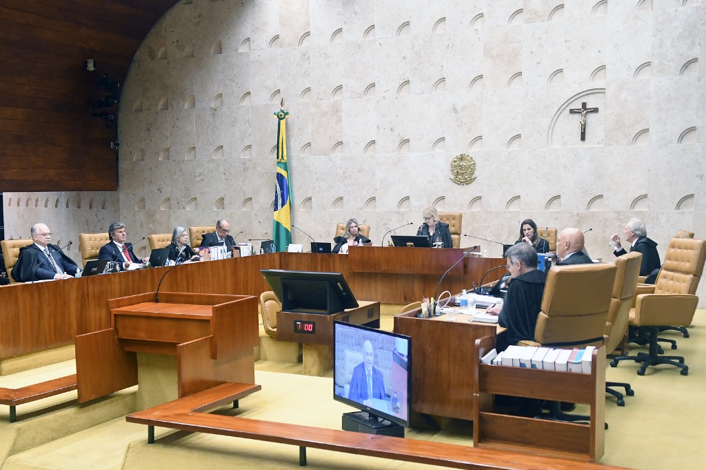 STF confirma suspensão de processos e decisões sobre decreto de armas