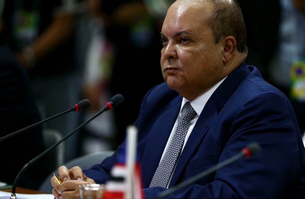 Moraes determina retorno imediato de Ibaneis ao cargo de governador do DF