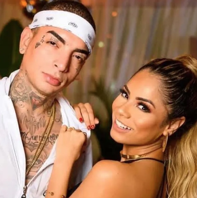 Lexa volta a se pronunciar sobre Guimê: 'tô no fundo do poço, dói demais'