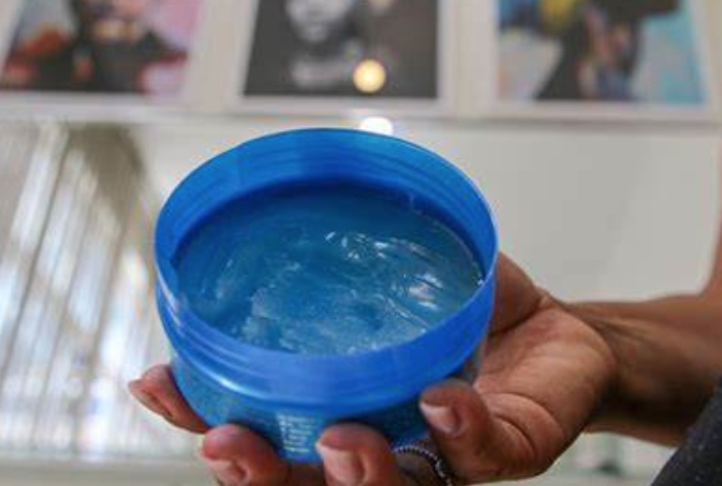 Anvisa libera venda de 930 pomadas para trançar ou modelar cabelos