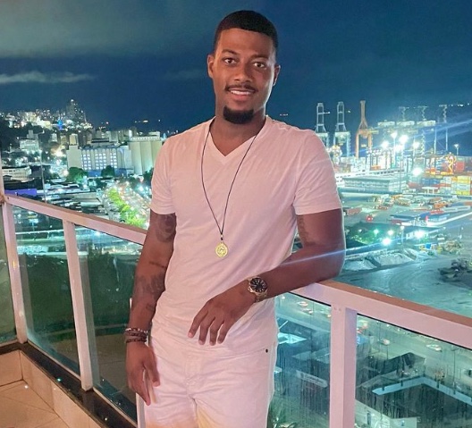 Youtuber 'de pegação' americano é investigado por ofensas a brasileiras