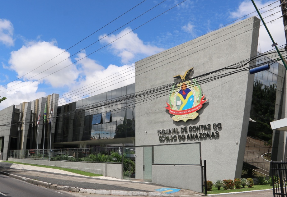 TCE-AM julga 137 processos nesta terça