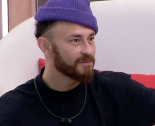 Fred diz que já visitou um 'quarto do sexo' e aprovou a experiência