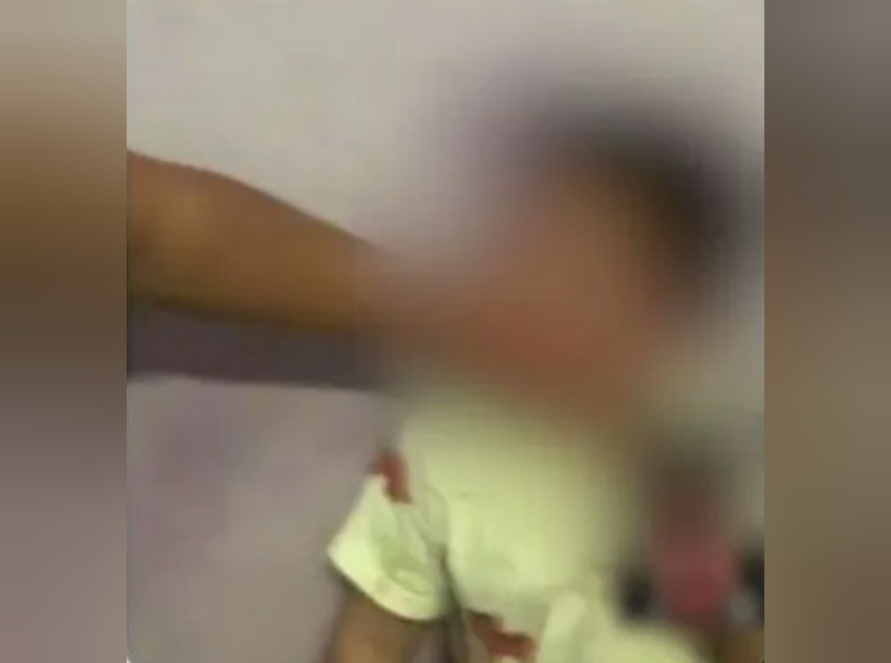 Em liberdade provisória, mãe que torturou filho de 3 anos não poderá se aproximar da criança em Manaus