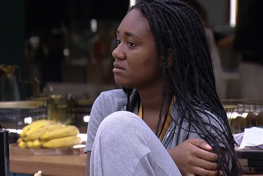 Sarah se irrita com Marvvila por louça no BBB23