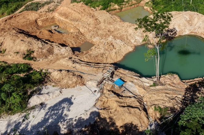 Governo retira de tramitação projeto que regula mineração em terra indígena