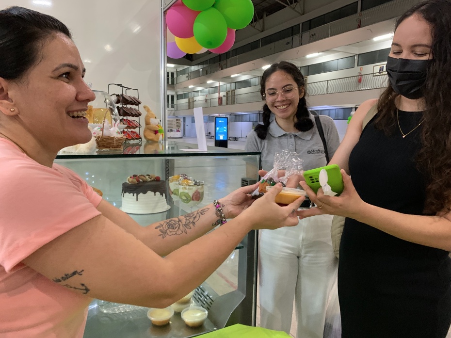 Feira de Páscoa da Nilton Lins começa nesta segunda em Manaus