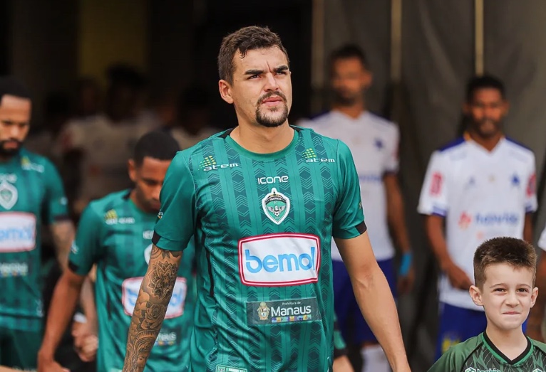 Manaus rescinde com Gutierrez em comum acordo