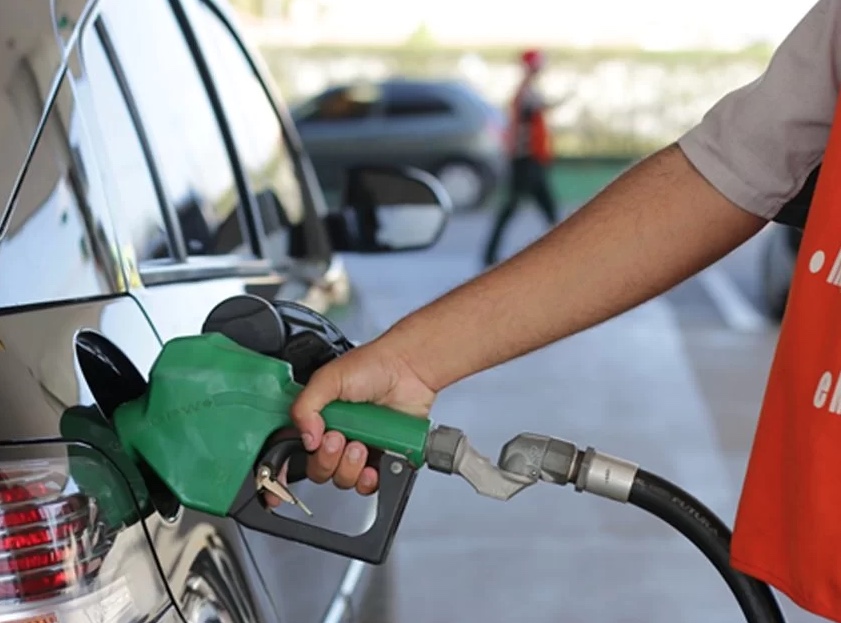 Frentista demitido após faltar trabalho para consulta ganha indenização