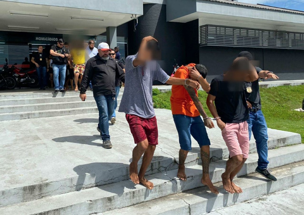Irmãs ficaram em cárcere por 5 dias até família transferir imóvel a sequestradores em Manaus