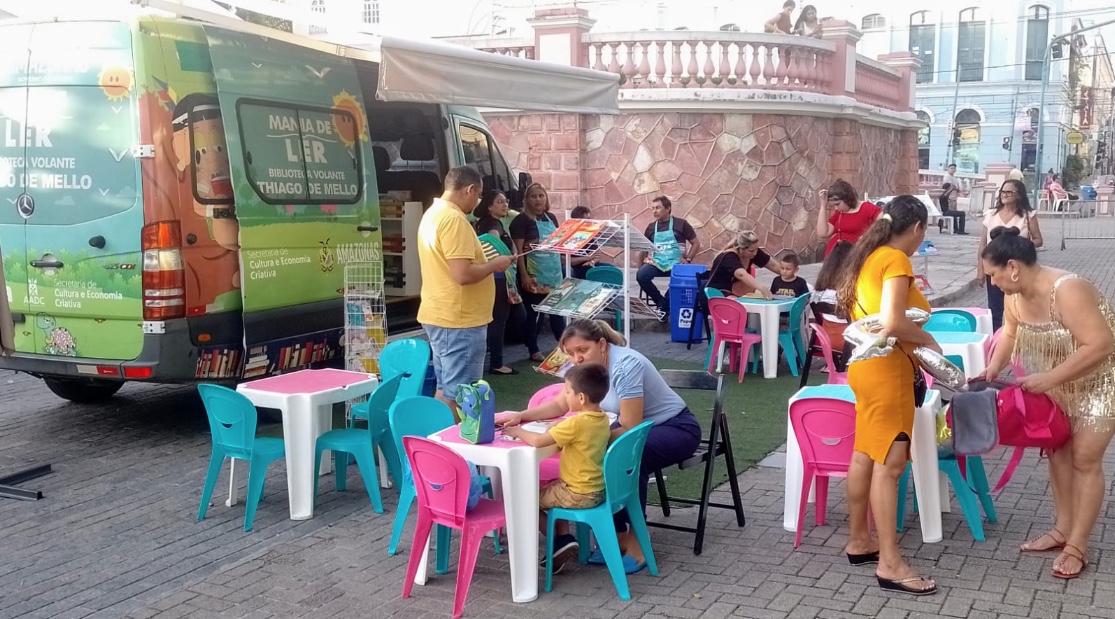 Mania de Ler: Largo de São Sebastião recebe Biblioteca Volante neste domingo