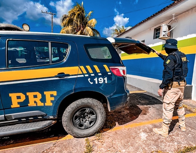 PRF prende 5 foragidos da Justiça em rodovias do Amazonas